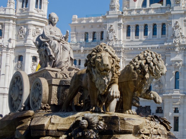 Fuente_de_Cibeles_-_05